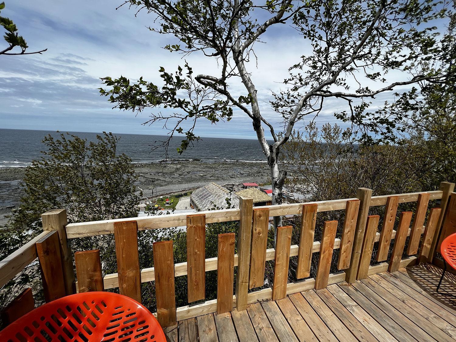 Auberge Festive Sea Shack Sainte Anne des Monts Exterior photo
